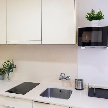 Oasis Junto Al Mar En